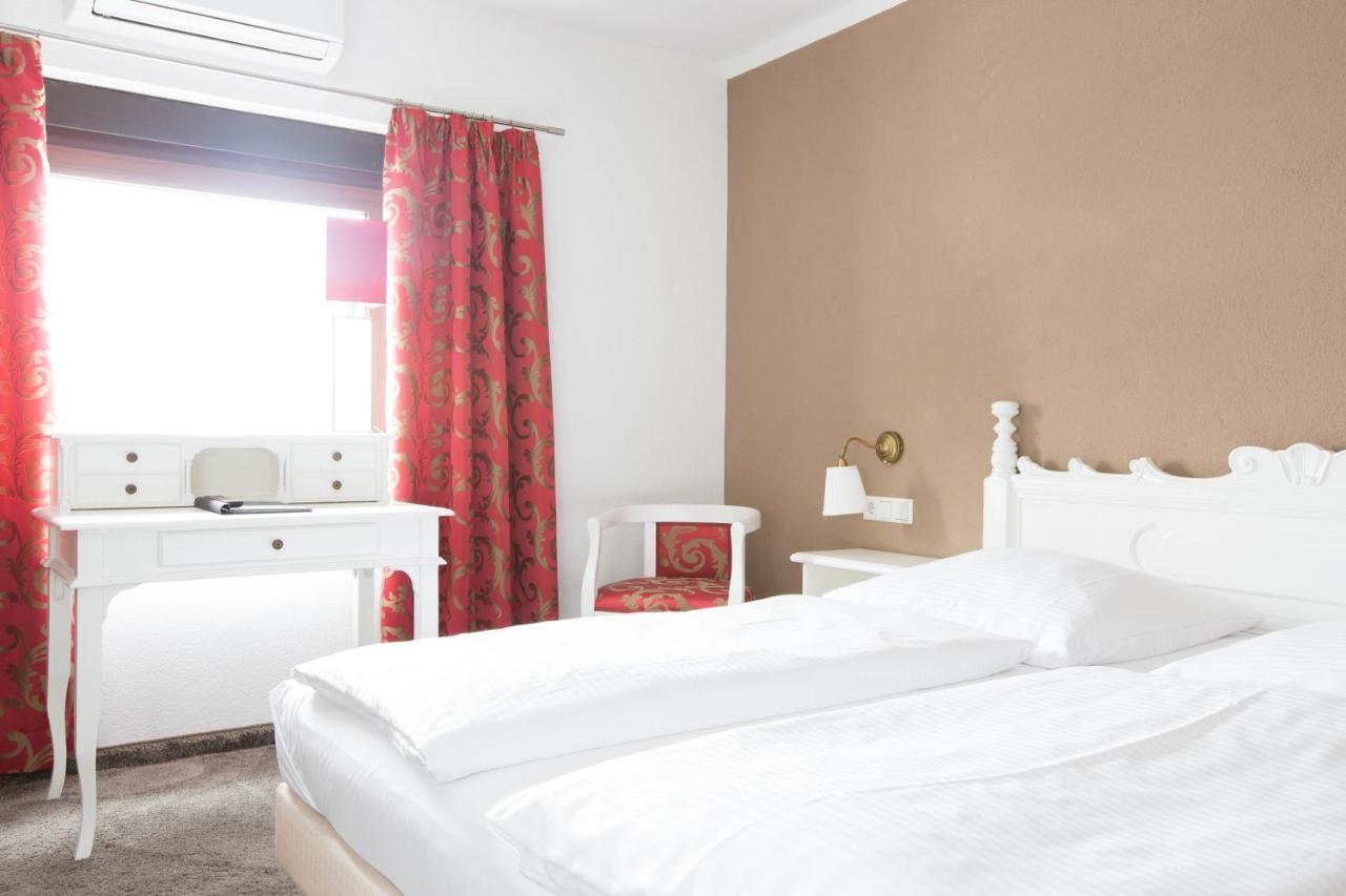 Boutiquehotel Goldhahn Bio Sport & Wellness Aalen Ngoại thất bức ảnh