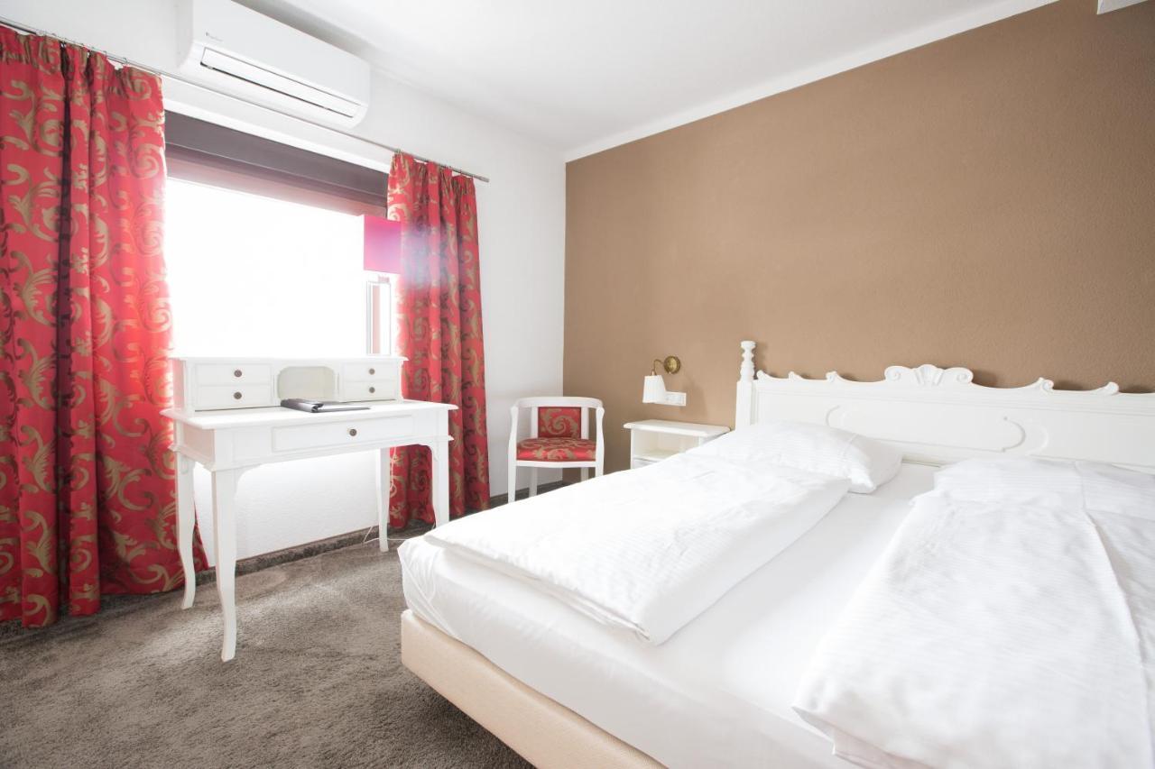 Boutiquehotel Goldhahn Bio Sport & Wellness Aalen Ngoại thất bức ảnh