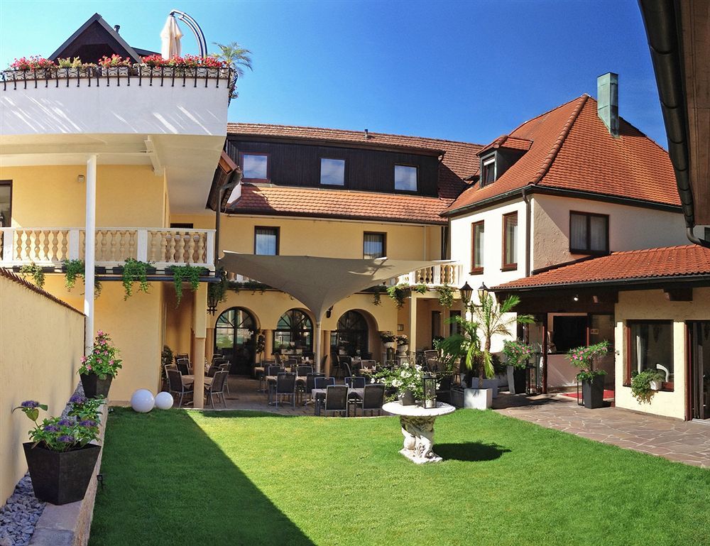 Boutiquehotel Goldhahn Bio Sport & Wellness Aalen Ngoại thất bức ảnh