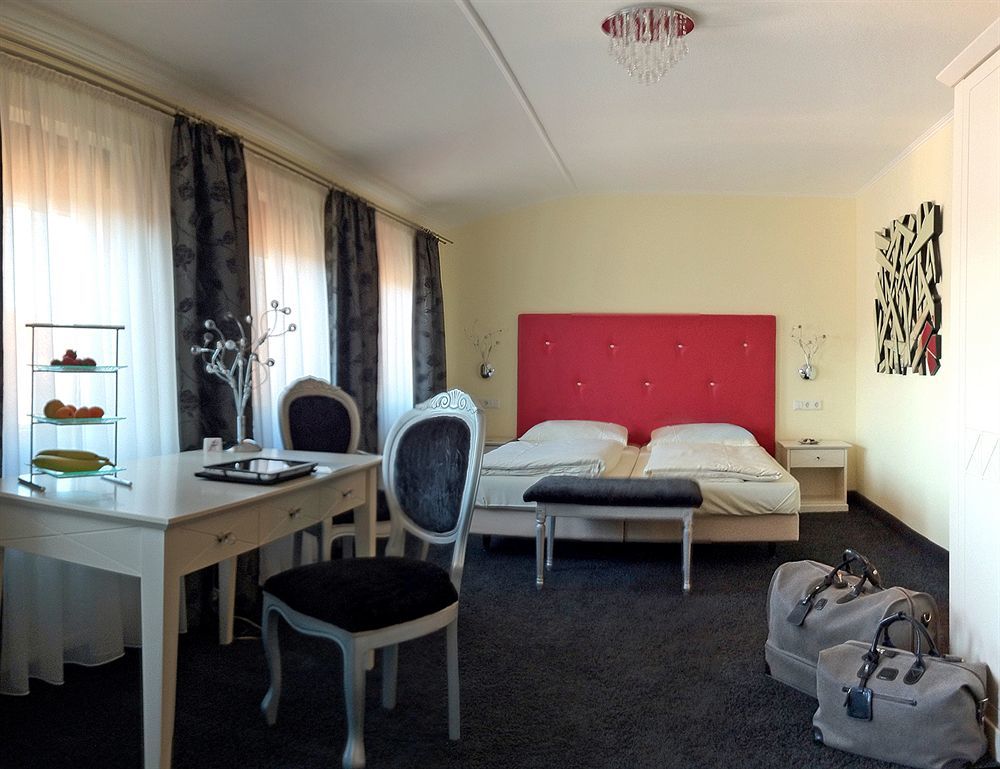 Boutiquehotel Goldhahn Bio Sport & Wellness Aalen Ngoại thất bức ảnh