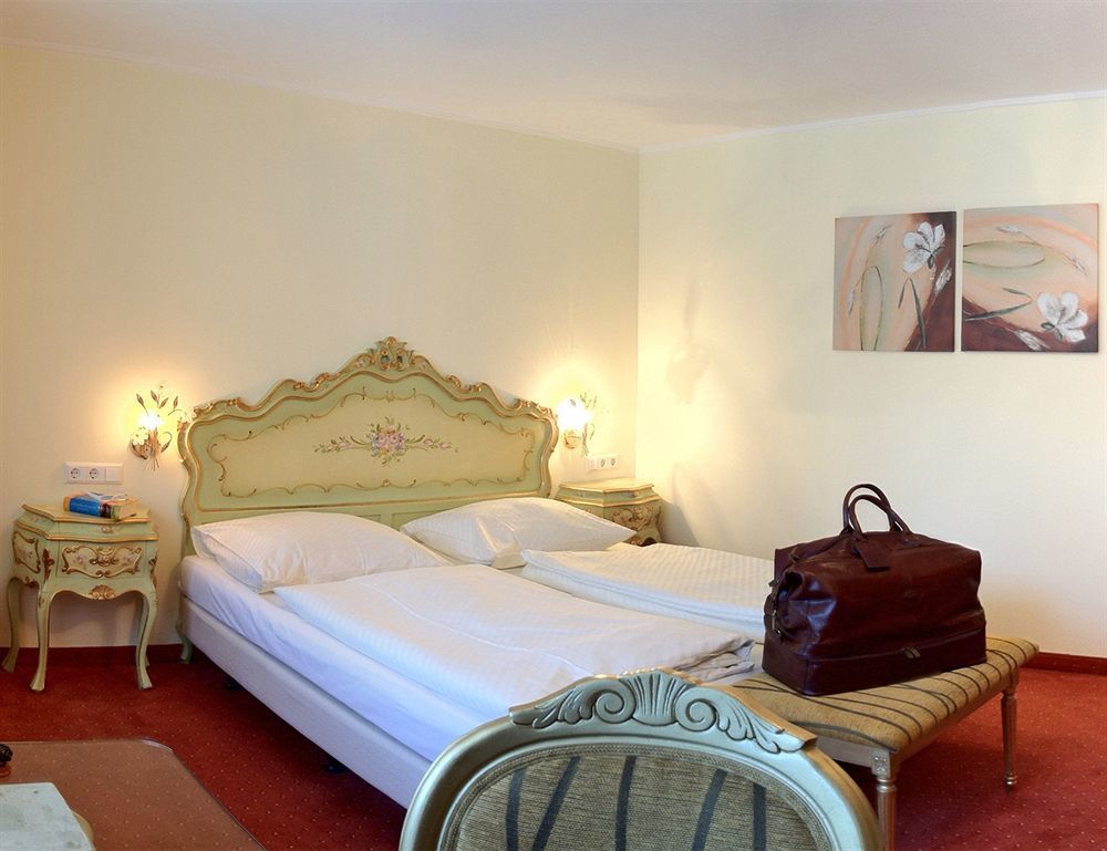 Boutiquehotel Goldhahn Bio Sport & Wellness Aalen Ngoại thất bức ảnh