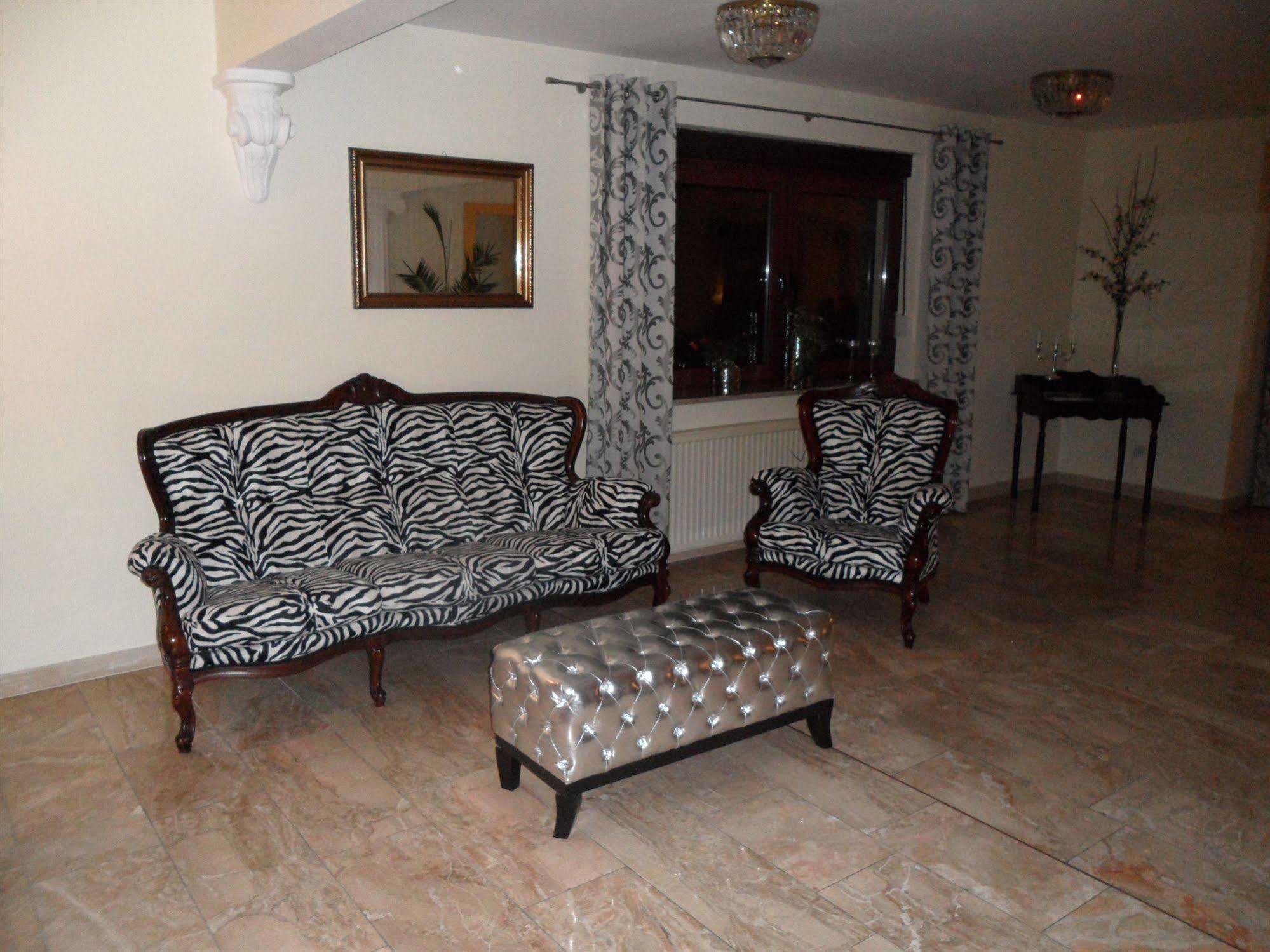 Boutiquehotel Goldhahn Bio Sport & Wellness Aalen Ngoại thất bức ảnh